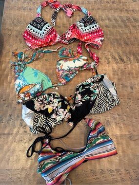 Mixed Print Women's Bikini Tops - Multicolor